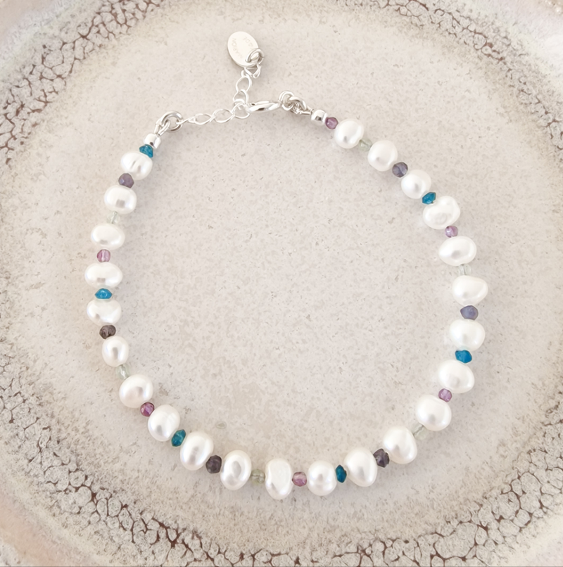 Sale Freshwater Pearl & Gemstone Bracelet